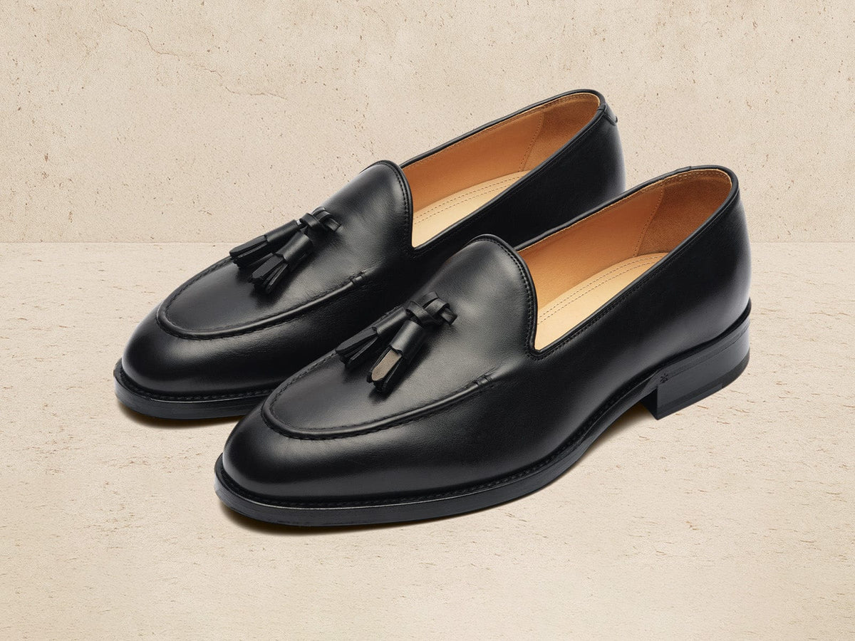 Hertford Tassel Loafers in Black Noble Calf